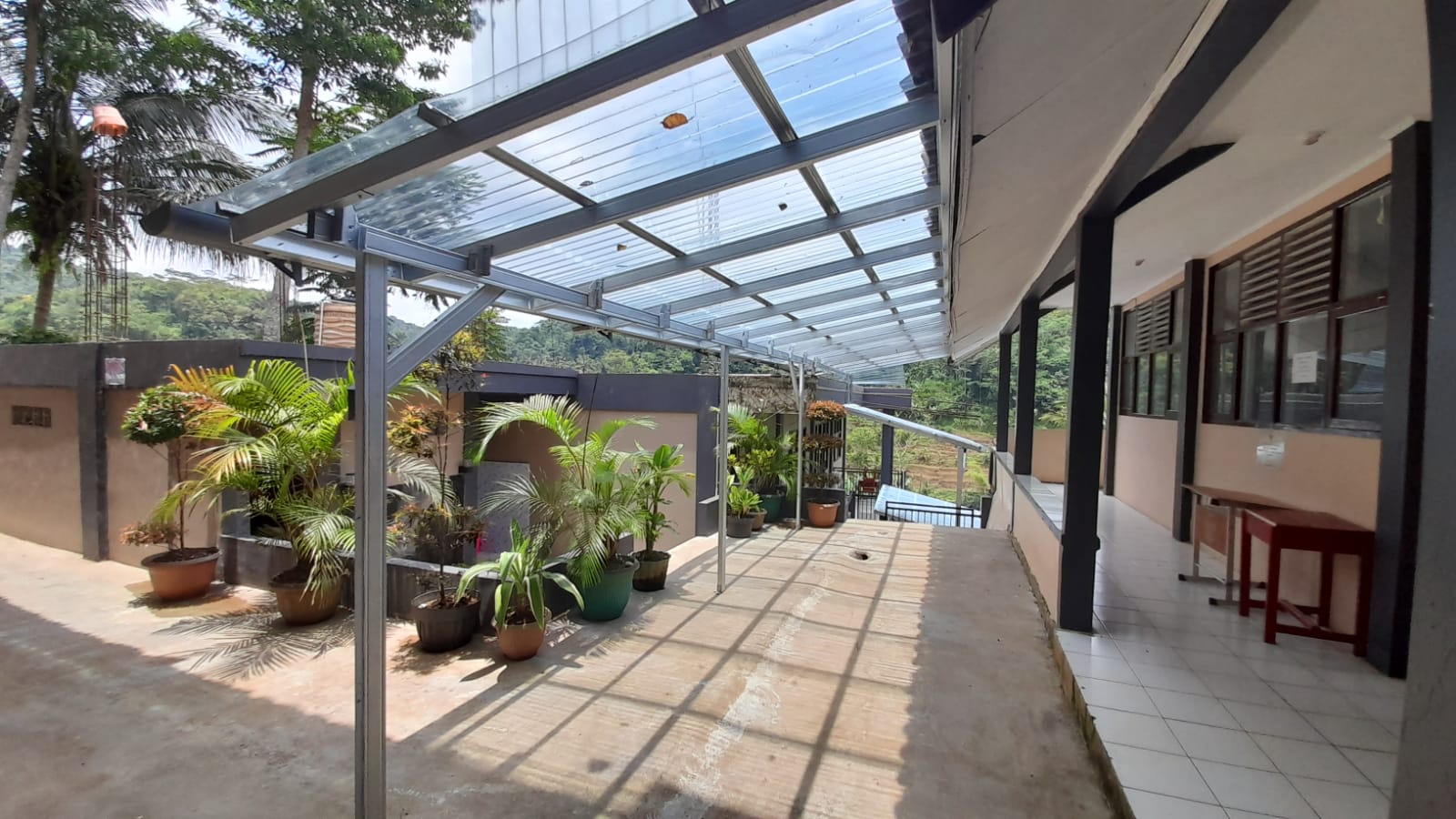 Menuju Ruang Kelas Baru dan Perpustakaan