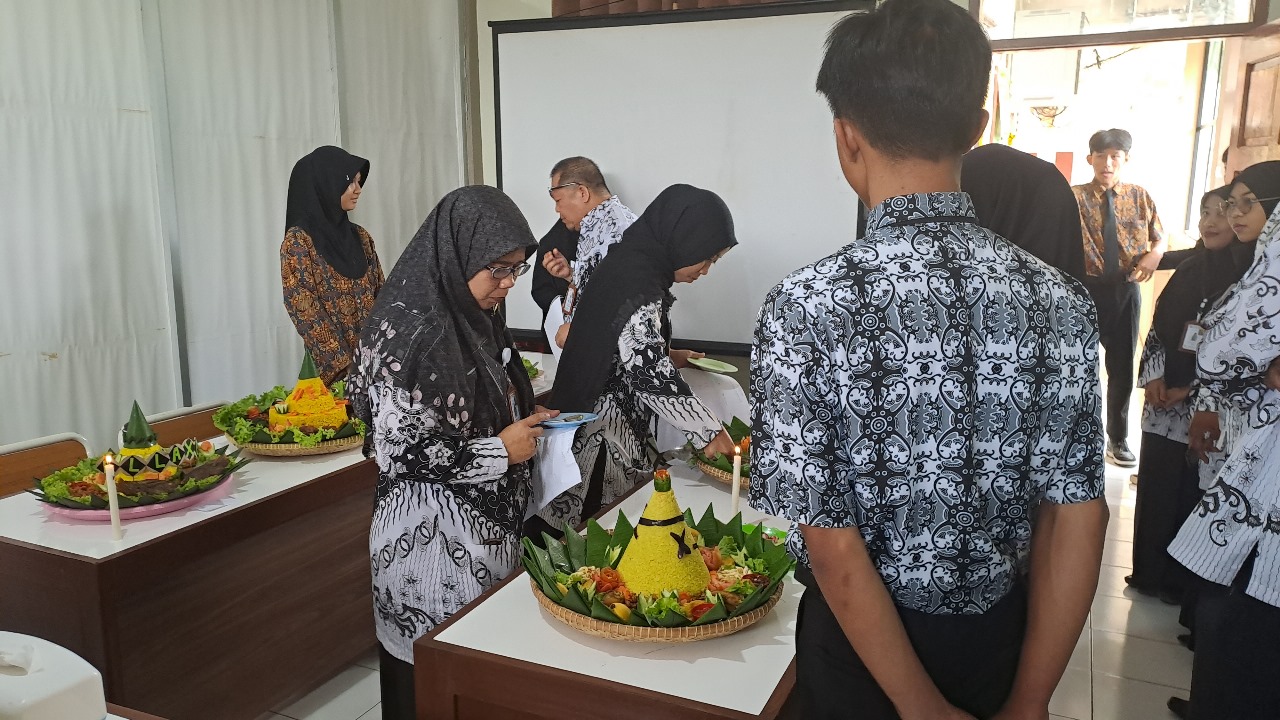 Penilaian Lomba Tumpeng