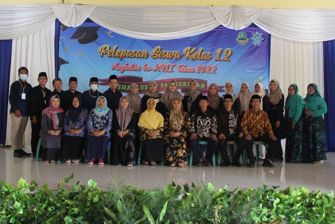 Pelepasan siswa kelas 12 angkatan ke 17