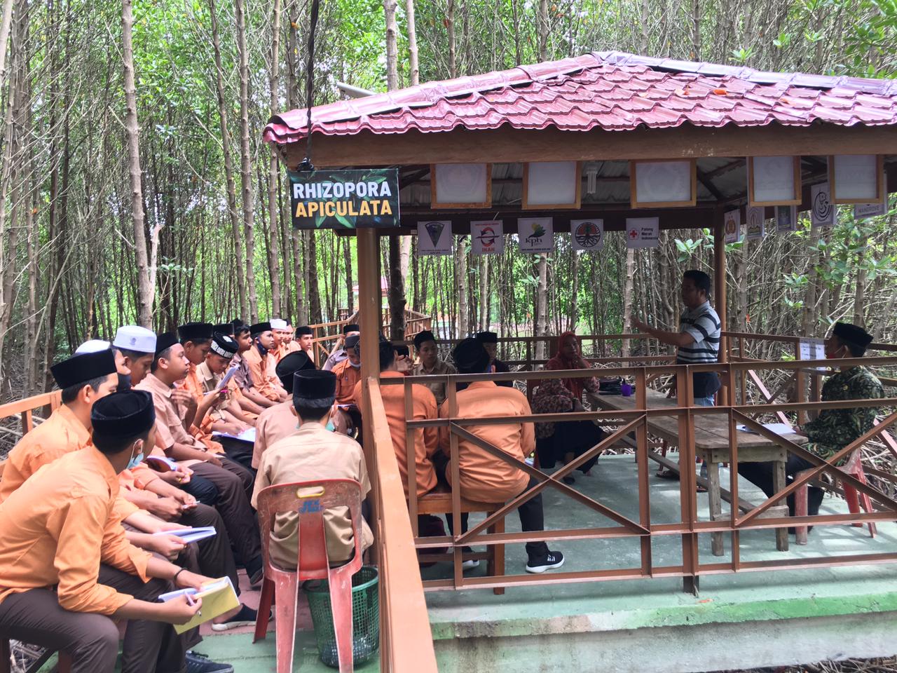 SMASDA bersama Ekowisata Magrove