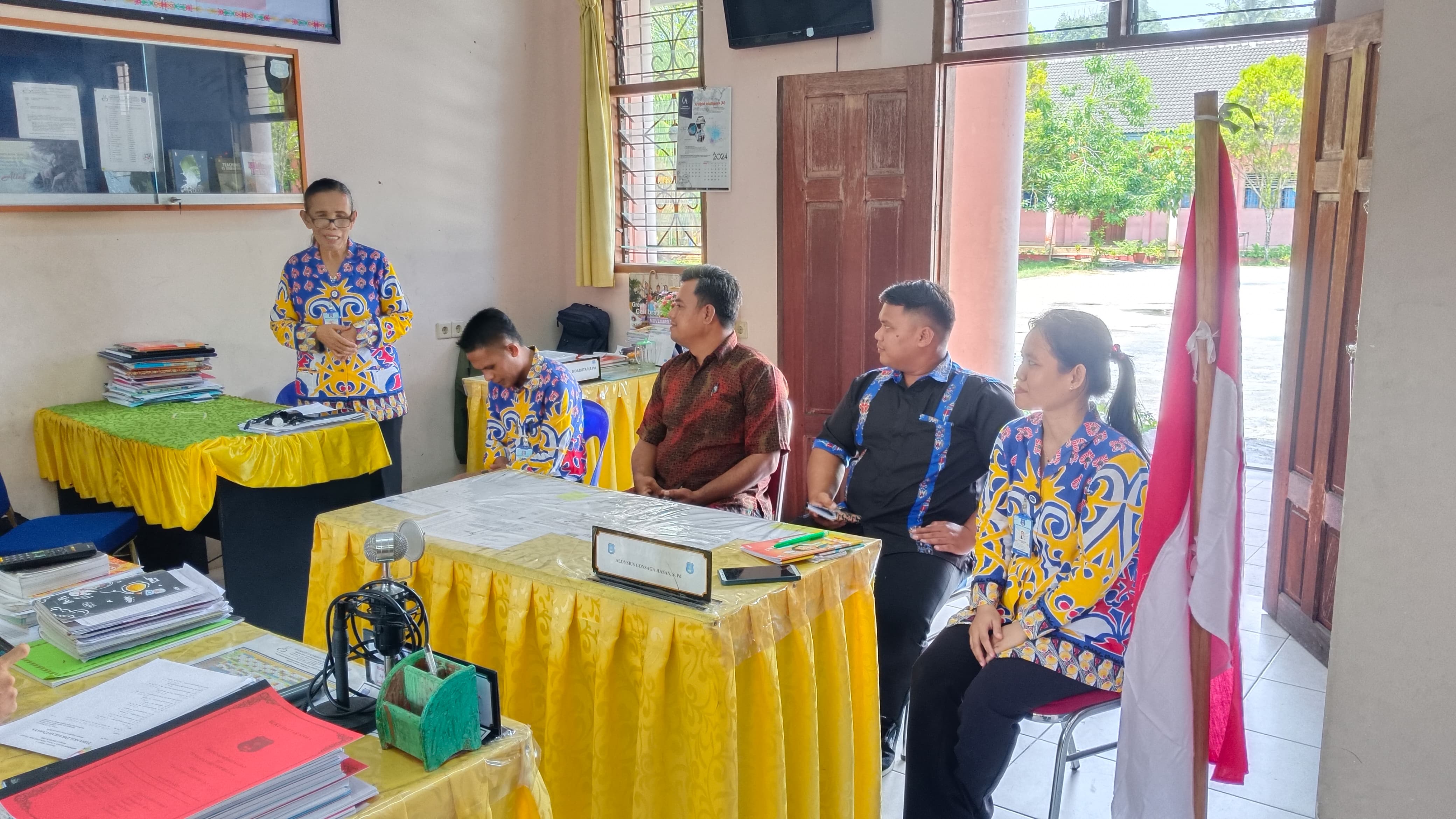 Gambaran umum tentang sekolah