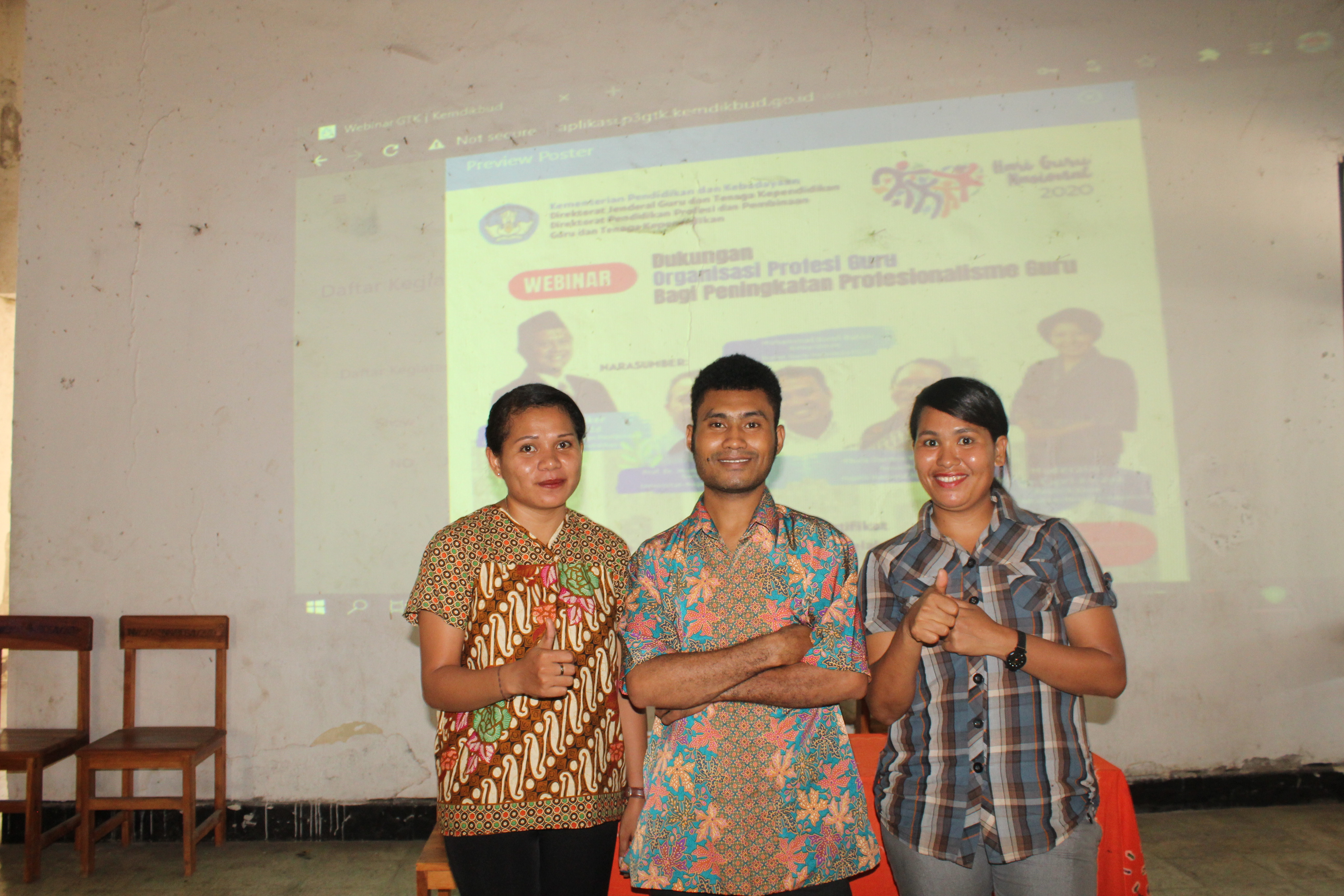 KEGIATAN WEBINAR GURU