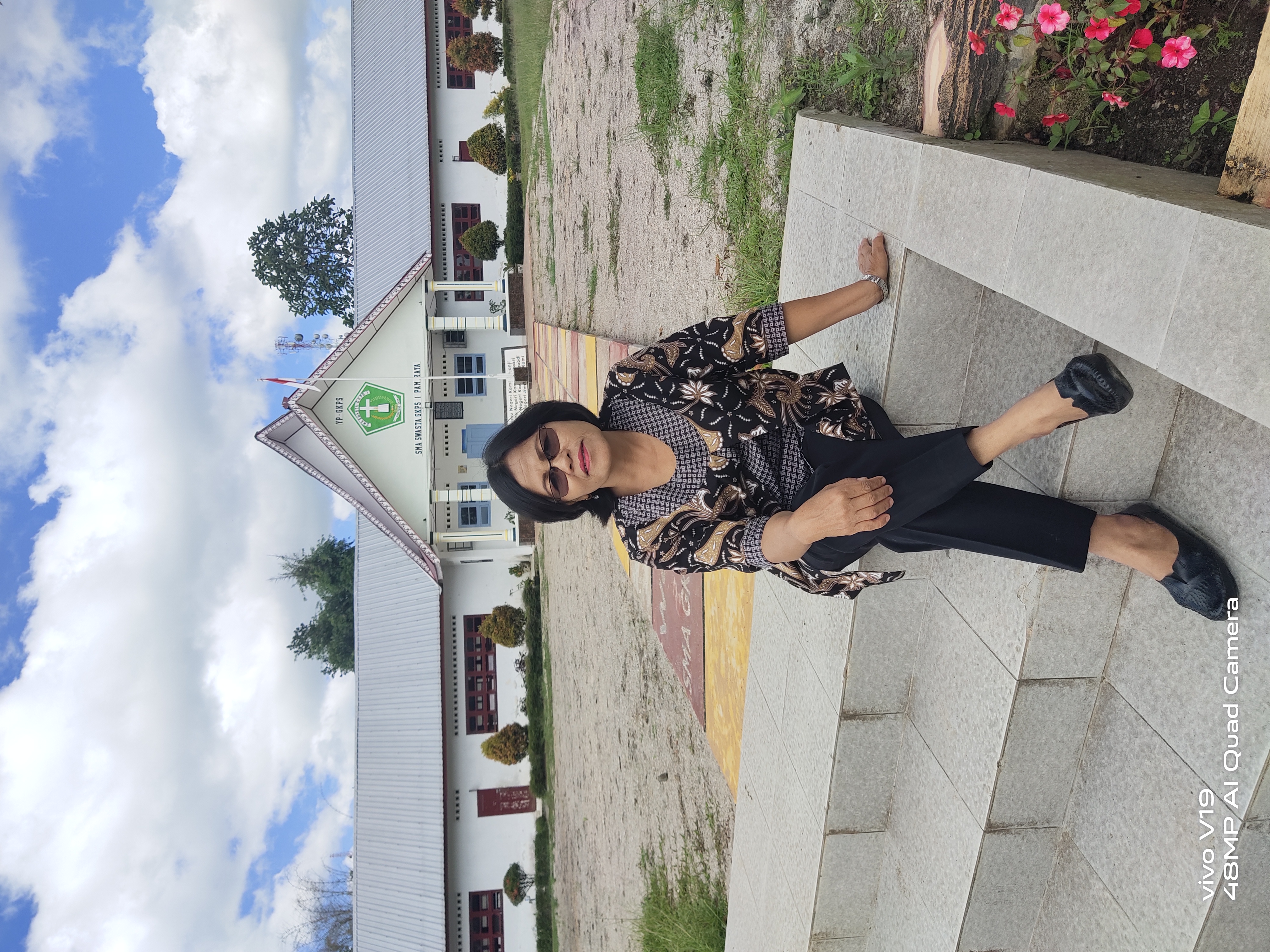 Maria Suriani Sihite, B.A