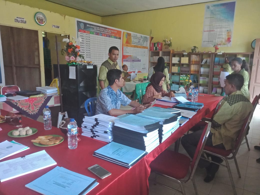 Pelaksanaan Akreditasi Sekolah Tahun 2018 di SMAS Persiapan Tamher Warat