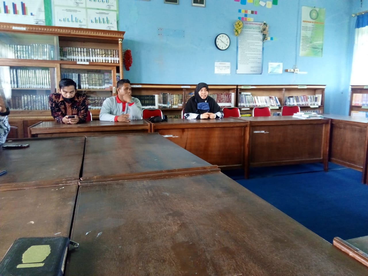 Berdiskusi dengan guru Prakarya, Seni Budaya dan Guru PJOK