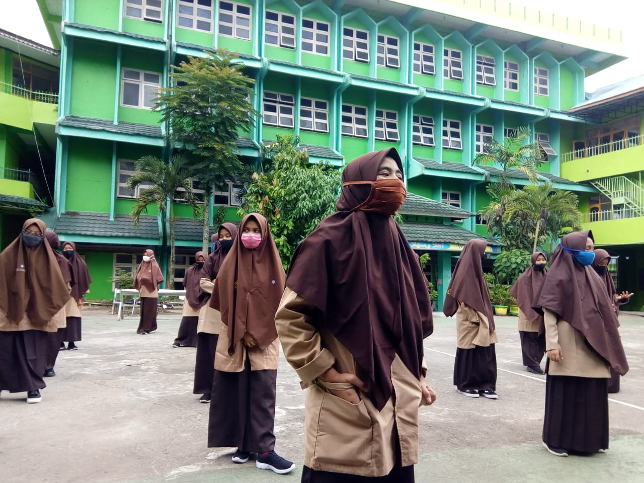 Pembubaran MOS kelas X