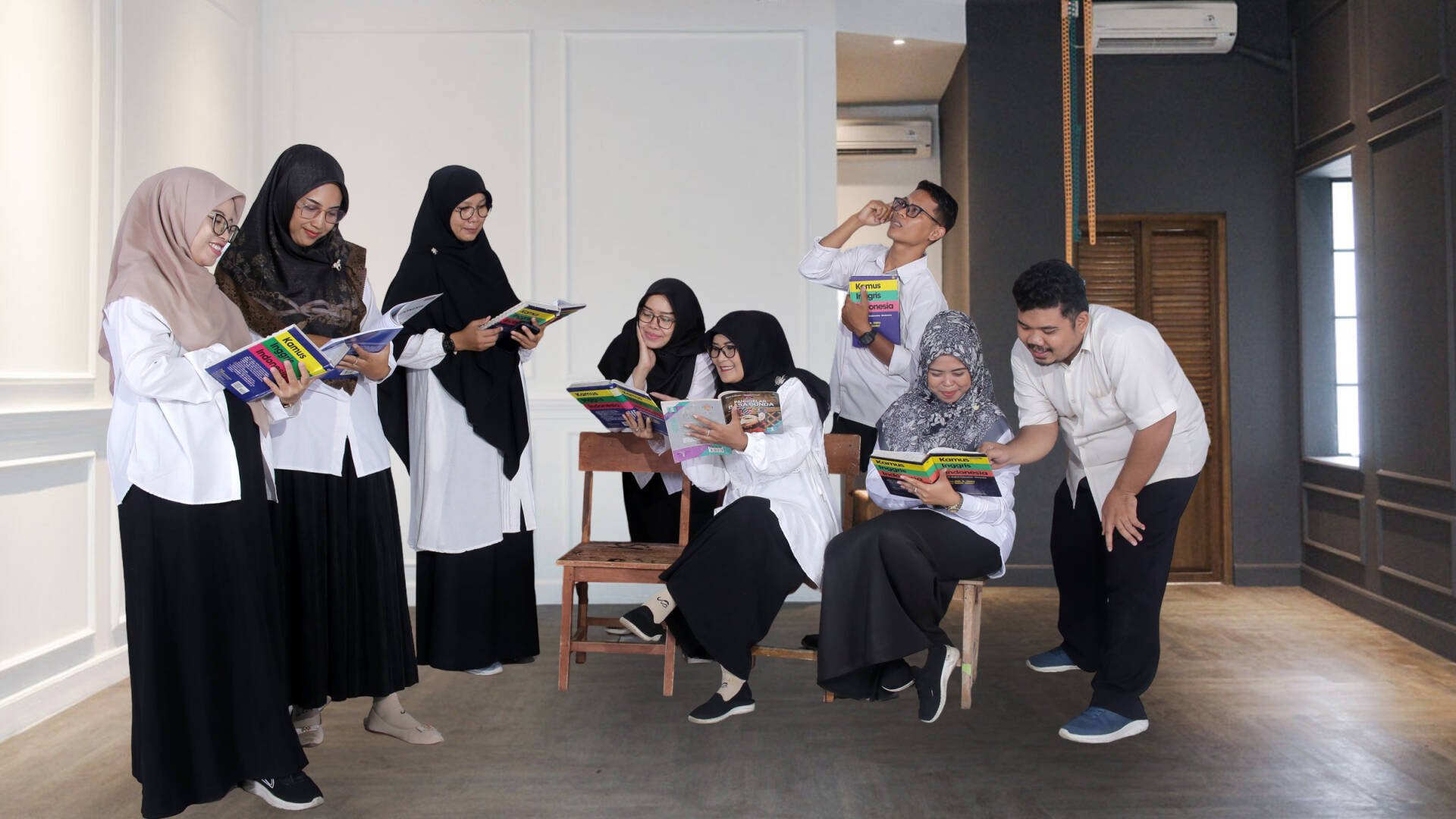 Rumpun Guru Bahasa SMK al Hidayah Kota Cirebon