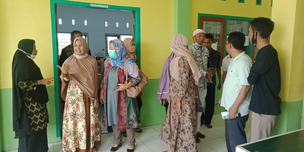 Acara Penerimaan Bantuan Perangkat Komputer dari Dinas Pendidikan