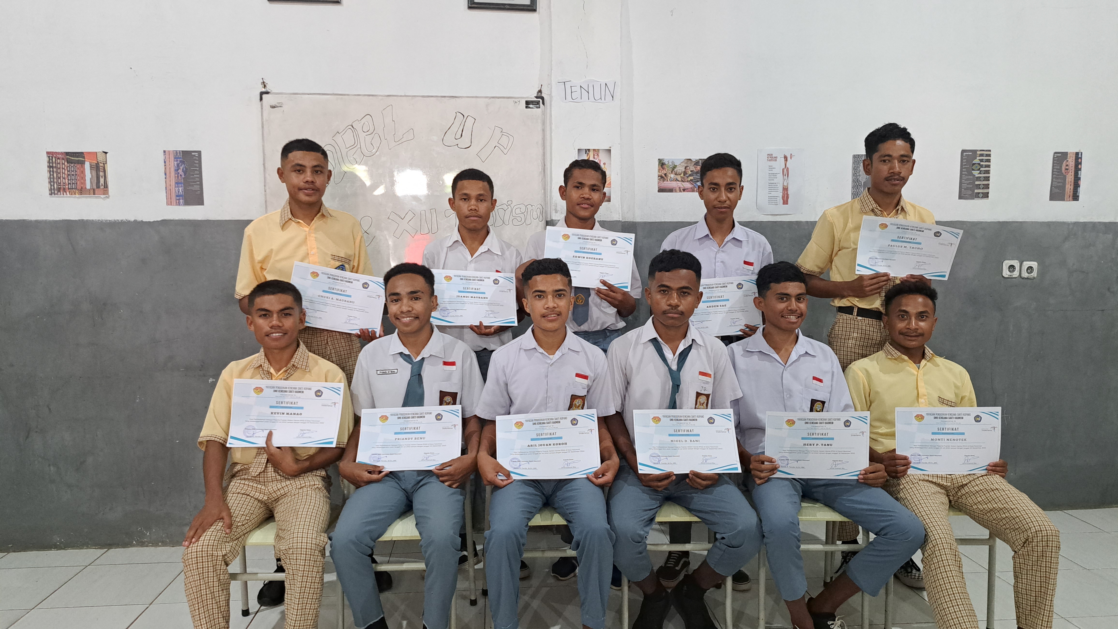 USAHA PERJALANAN WISATA