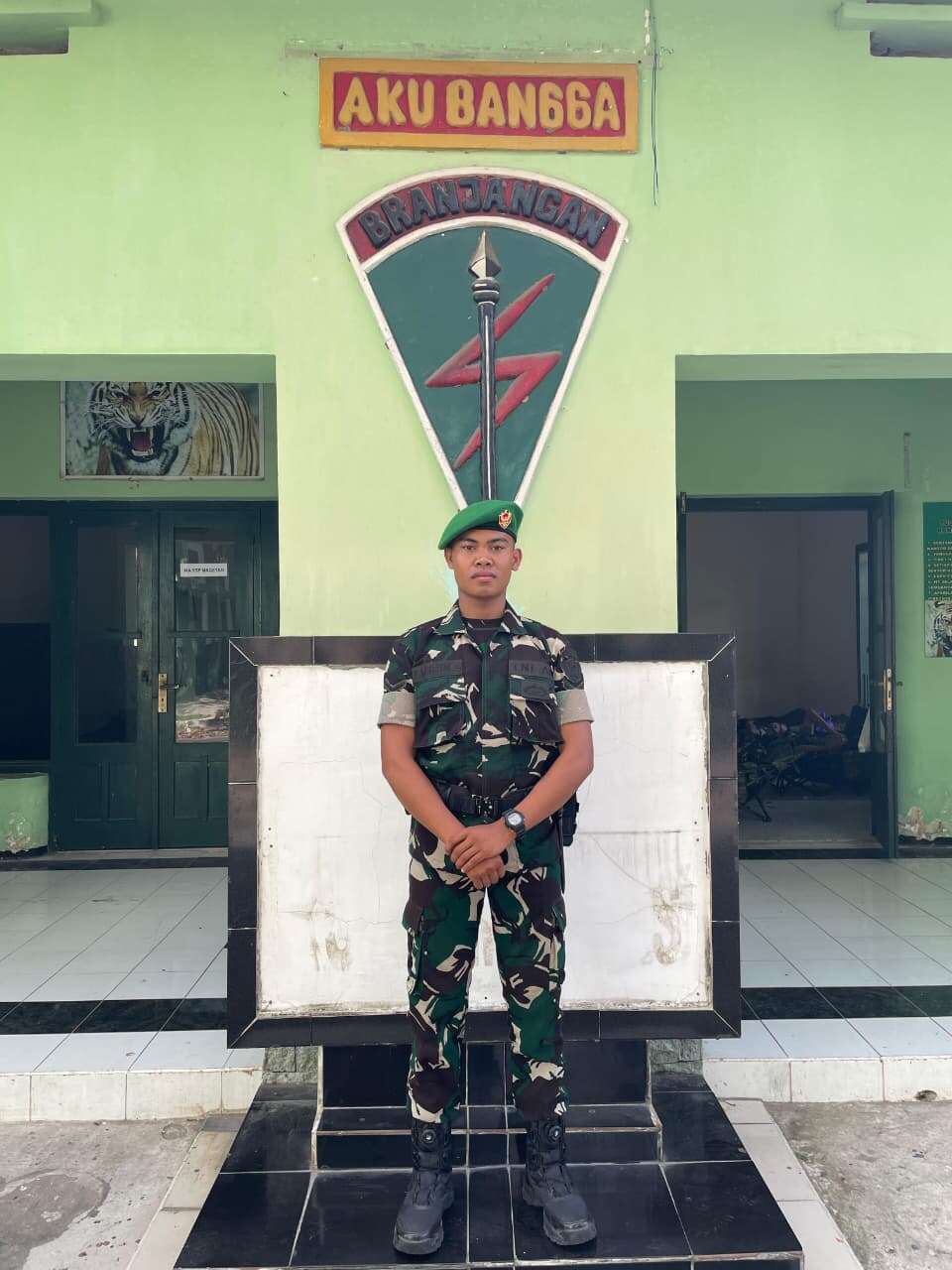 SIAPA BILANG TAMATAN SMK TIDAK BISA JADI TENTARA DAN KULIAH, INI BUKTINYA!