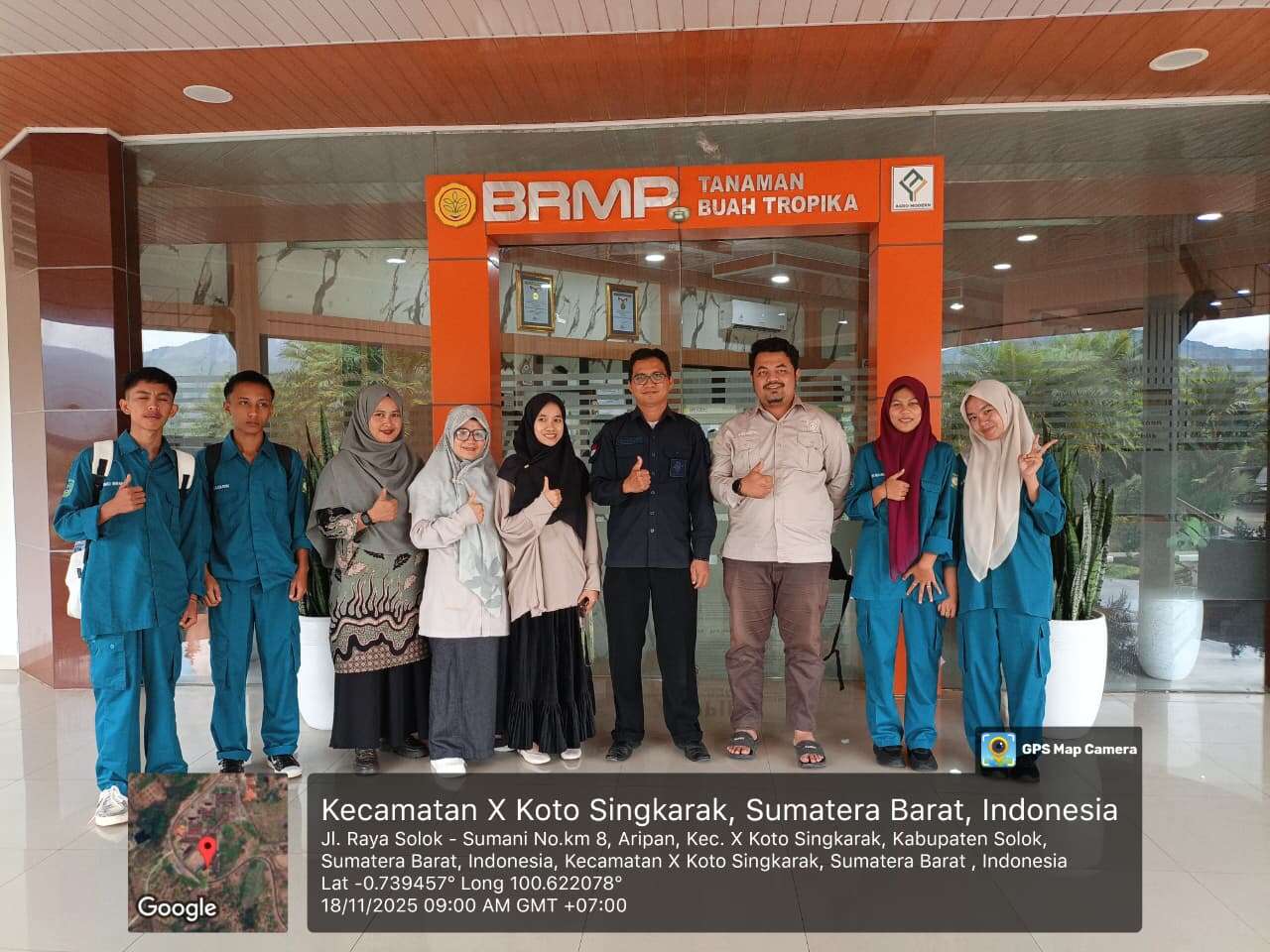 Pengantaran murid Prakerin jurusan ATPH oleh bapak Irfan Ramadhan dan bu Donna Darni Putri