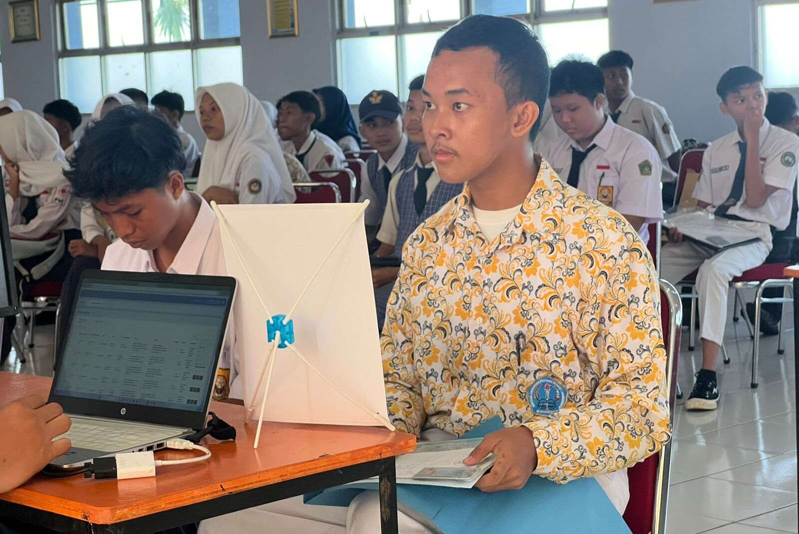 Hari Kedua Pelaksanaan SPMB di SMKN 1 Karawang