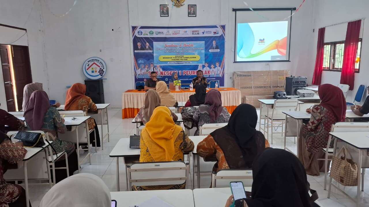 Kegiatan Workshop Penguatan Teaching Factory di SMK Negeri 1 Peureulak: Meningkatkan Kualitas Pendidikan dan Mempersiapkan Siswa untuk Dunia Kerja