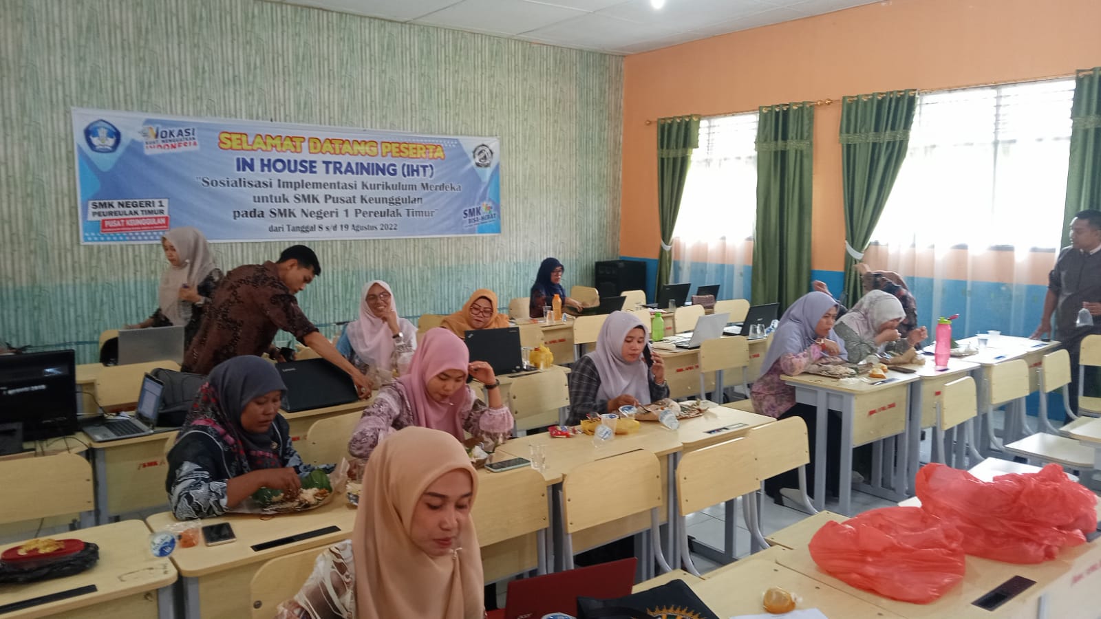 Serba serbi Sosialisasi Kurikulum merdeka SMK Pusat Keunggulan Skema Lanjutan Tahun 2022