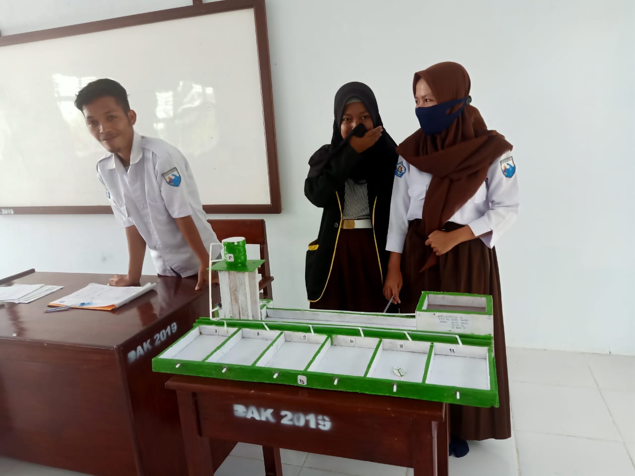Praktek Kelas XII APPL
