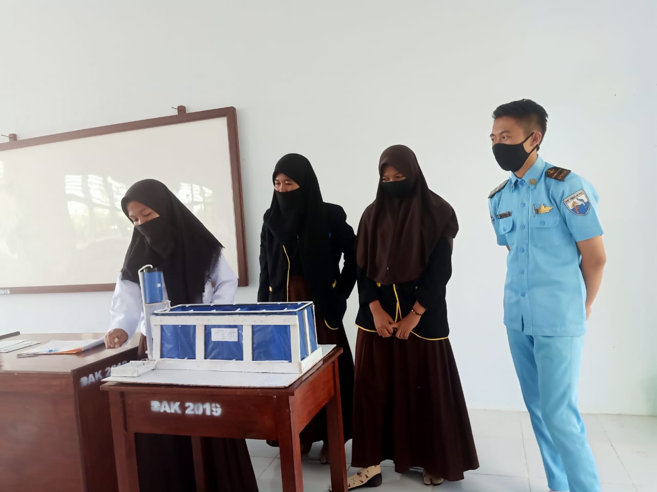 Praktek Kelas XII APPL
