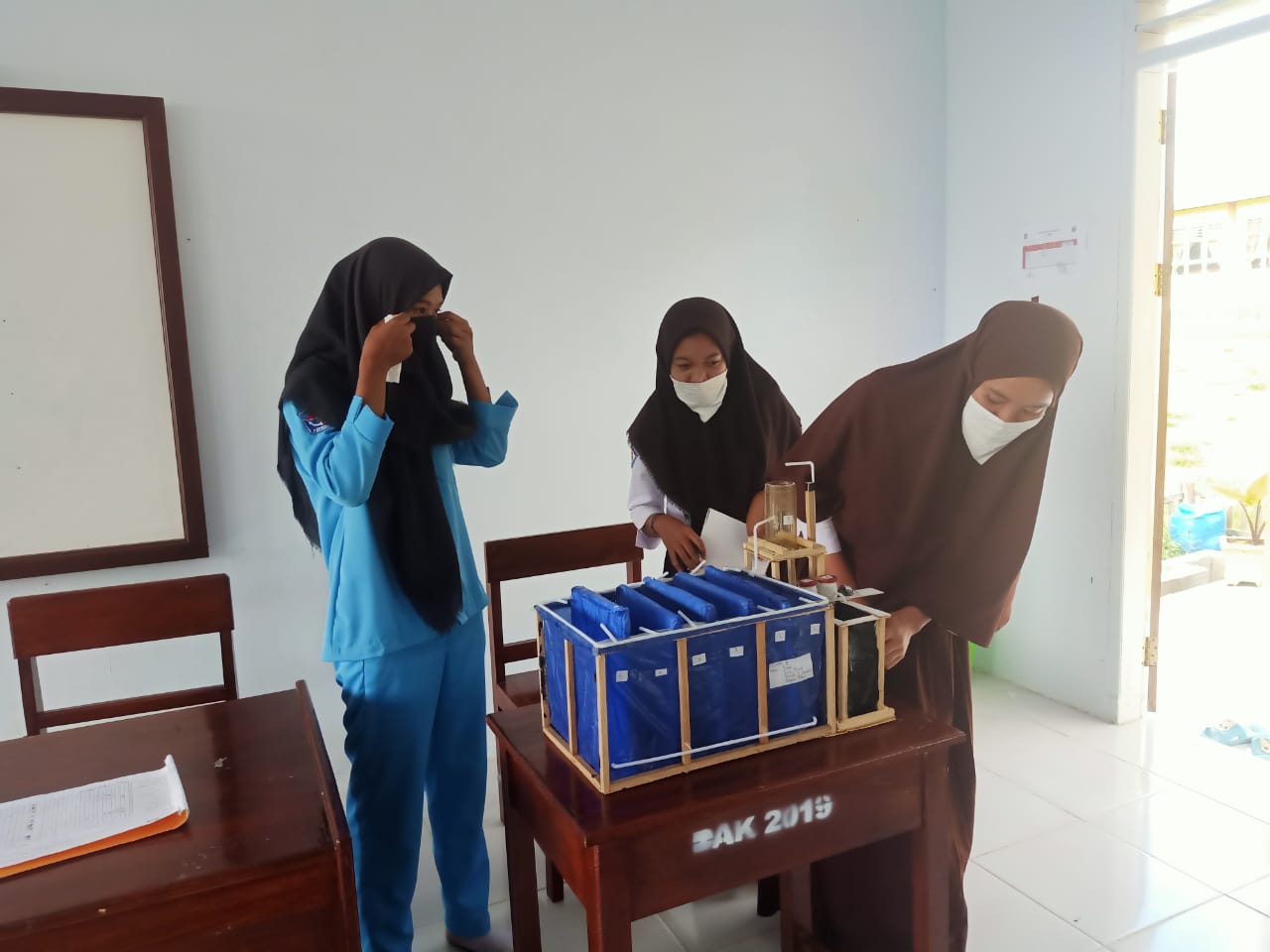 Praktek Kelas XII APPL