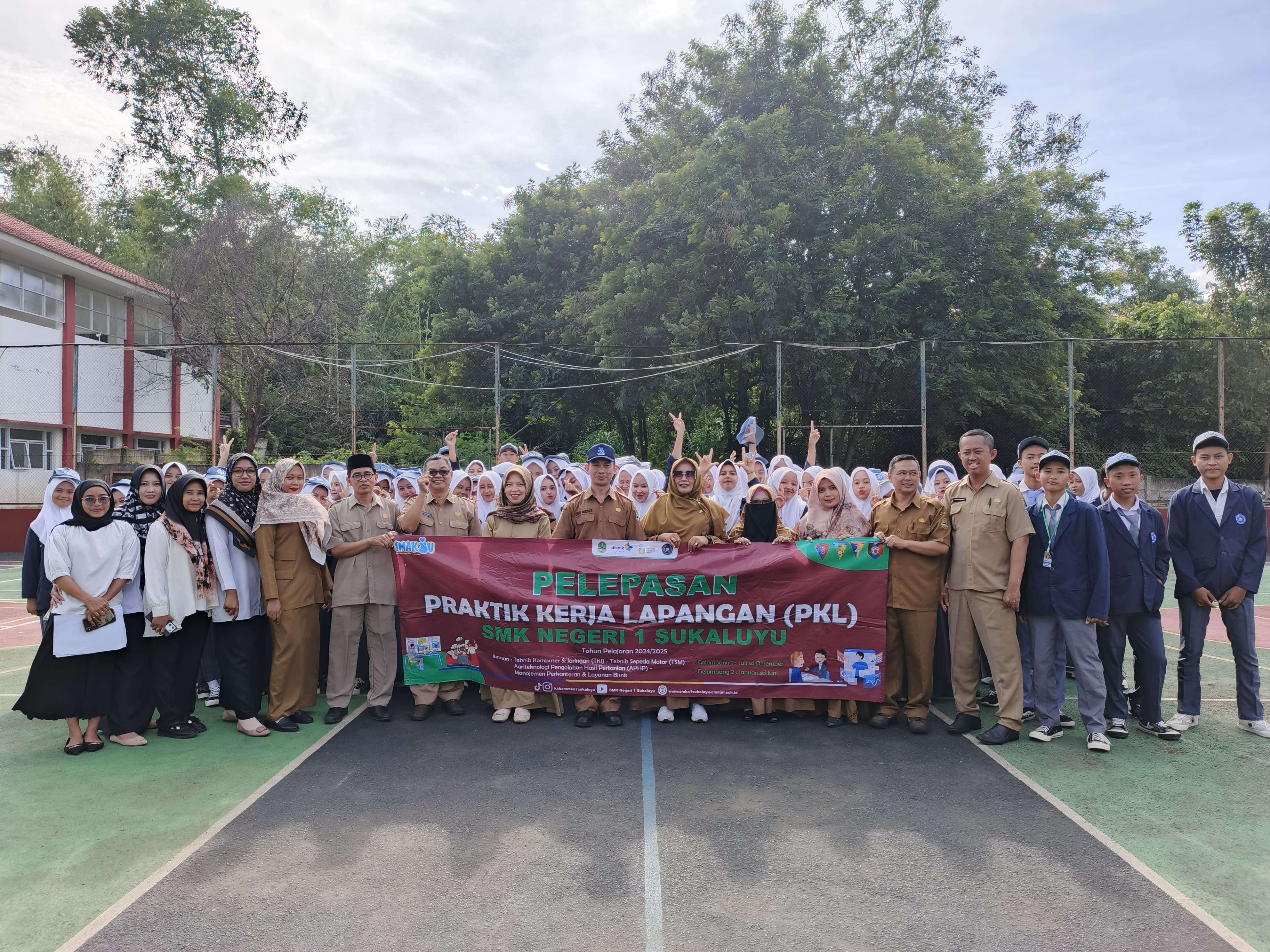 Kegiatan Pelepasan PKL Gelombang ke 2 Jurusan APHP dan MPLB Tahun 2025