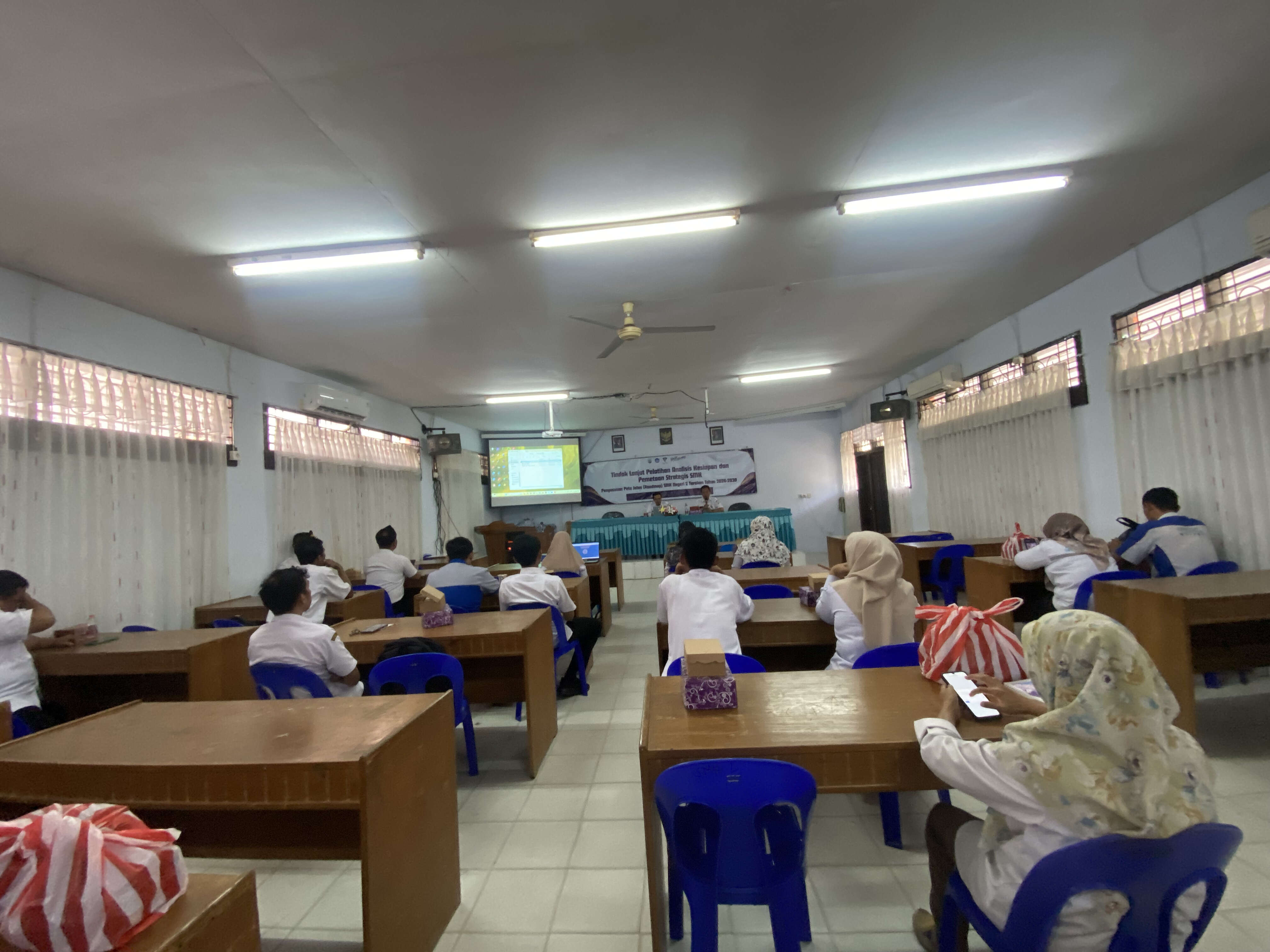 Tindak Lanjut Pelatihan Analisis Kesiapan dan Pemetaan Strategis SMK