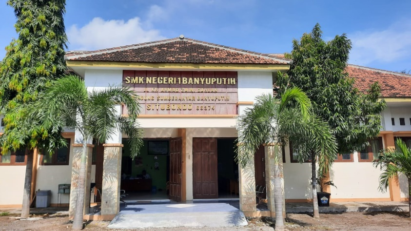 SMKN 1 Bayuputih
