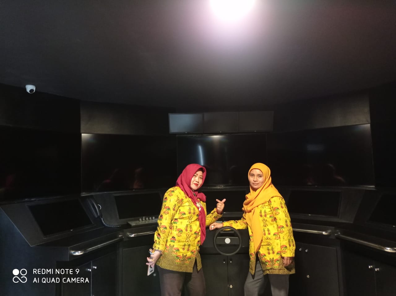 Foto Bersama di Simulator