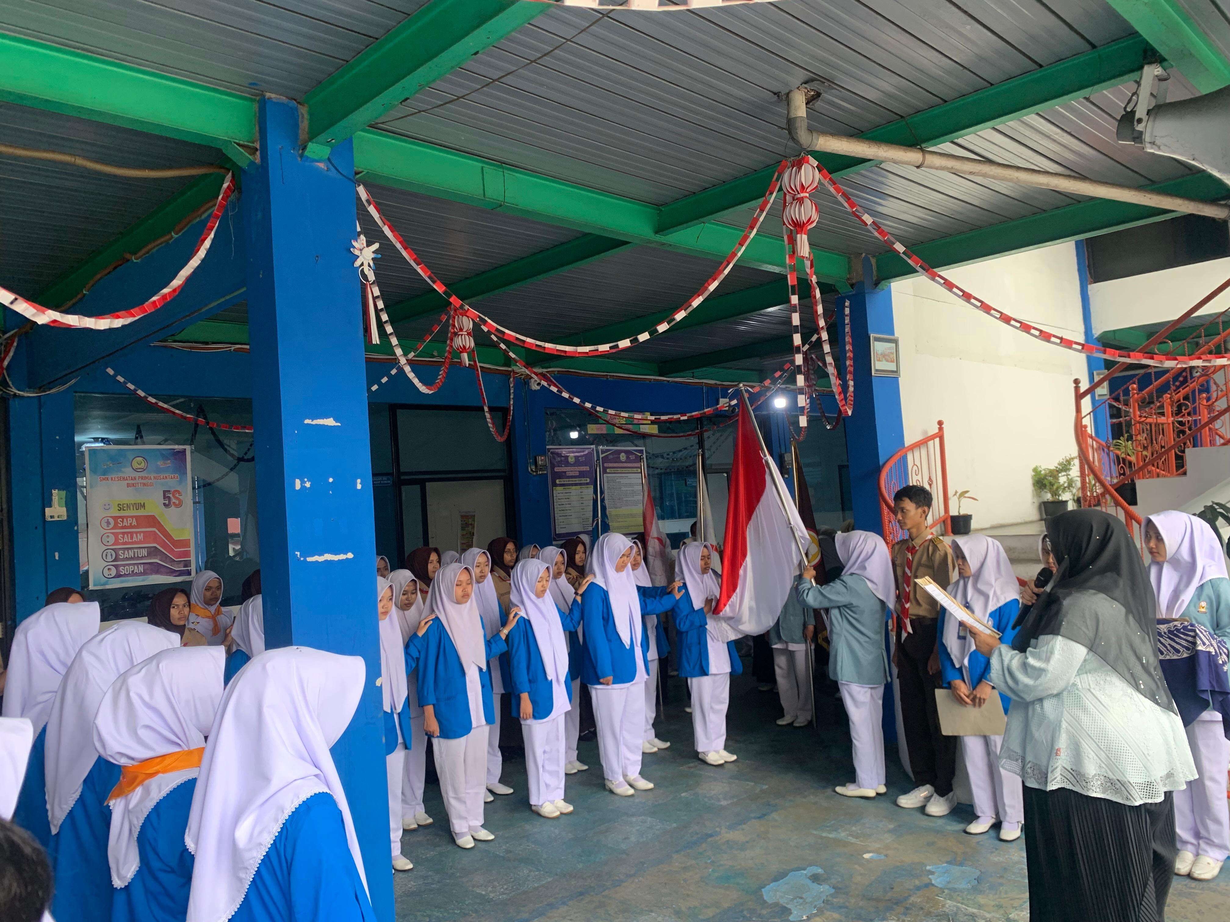 KEGIATAN PELANTIKAN PENGURUS ORGANISASI BARU SMK KESEHATAN PRIMA NUSANTARA BUKITTINGGI