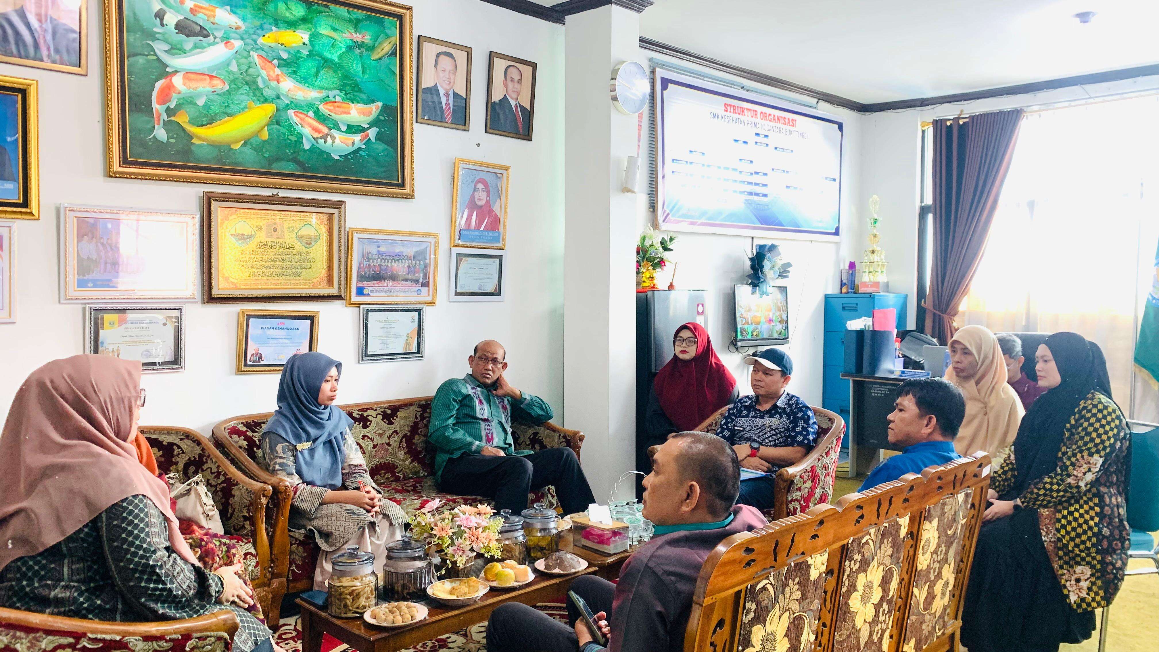 KEGIATAN TIM PENILAIAN PEMBUKAAN PROGRAM KEAHLIAN BARU SMK KESEHATAN PRIMA NUSANTARA BUKITTINGGI