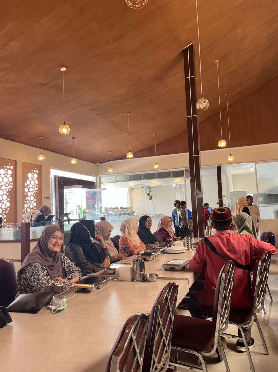 KEGIATAN UJI COBA MAKANAN BERGIZI GRATIS (MBG) SIMPANG TALUAK YAYASAN SENTRA PANGAN RAYA SIMPANG RAYA KOTA BUKITTINGGI