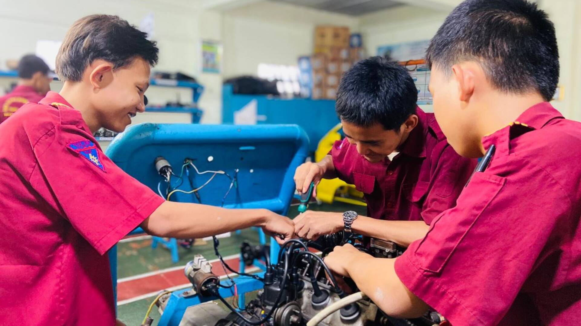 Teknik Kendaraan Ringan Otomotif