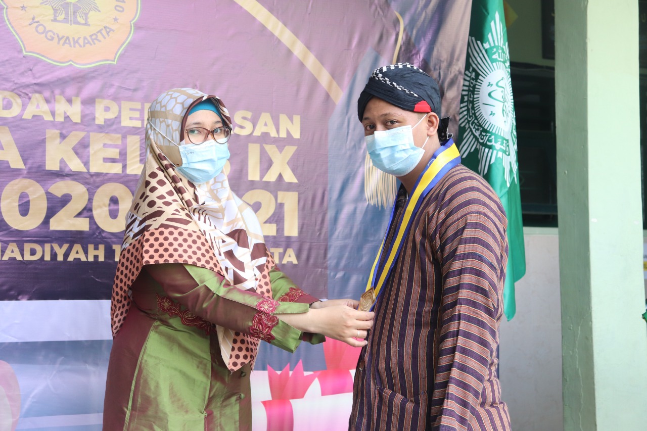 Wisuda dan Pelepasan Siswa Kelas IX TA 2020/2021