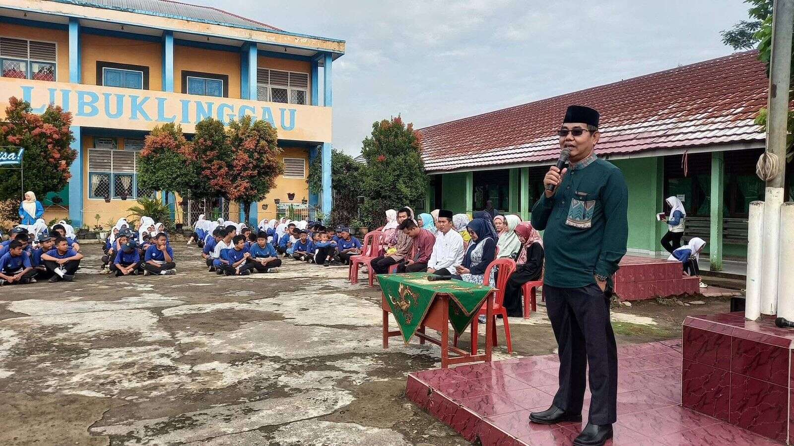 Rutinitas kegiatan sekali dalam satu bulan baca surah yasin dan do'a bersama