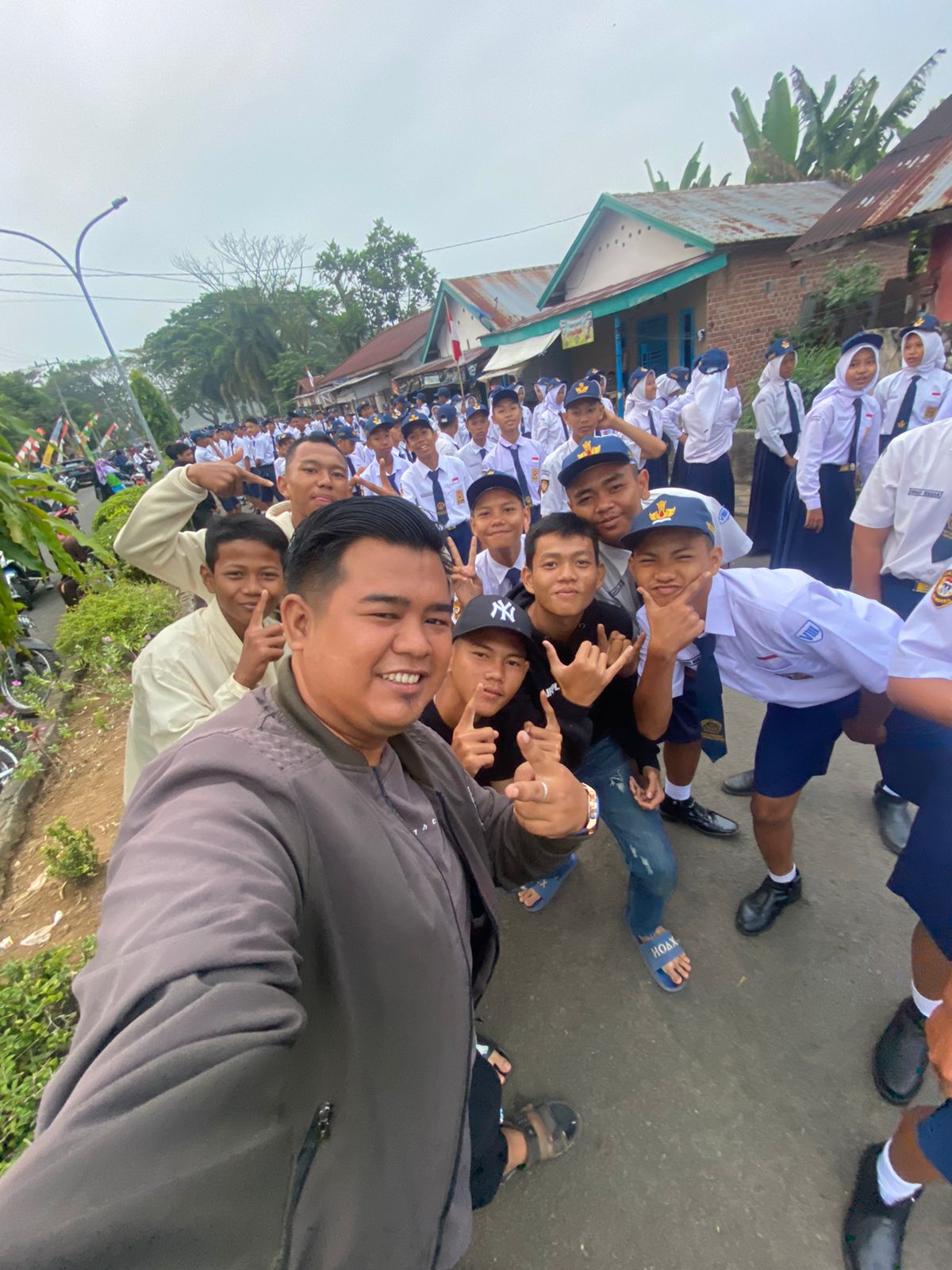 Tim Gerak Jalan Putra Putri SMP Negeri 5 Lubuklinggau