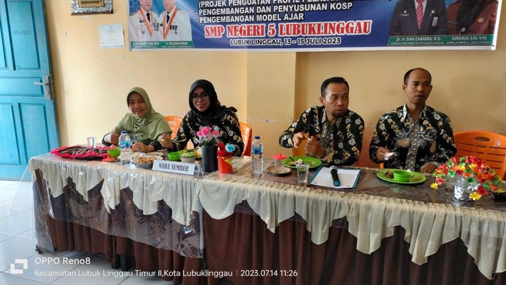 SMP Negeri 5 Lubuklinggau sukses mengadakan workshop IKM