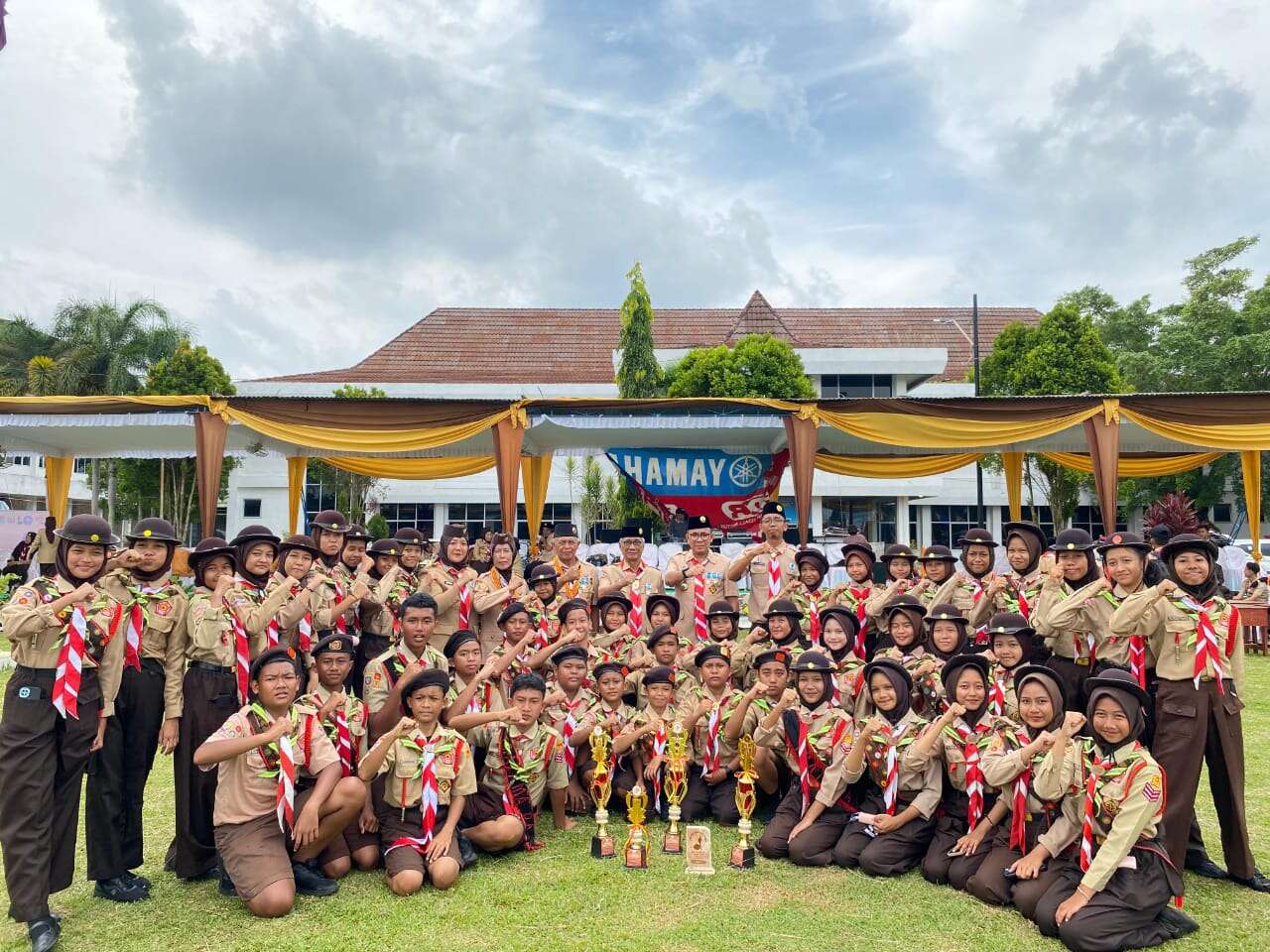 Alhamdulillah Pramuka Spensa Berhasil Meraih berbagai macam juara dalam rangka memperingati HUT Pramuka Ke-64 di Lapangan Ex Pemda Depan Diskominfo Kota Lubuk Linggau