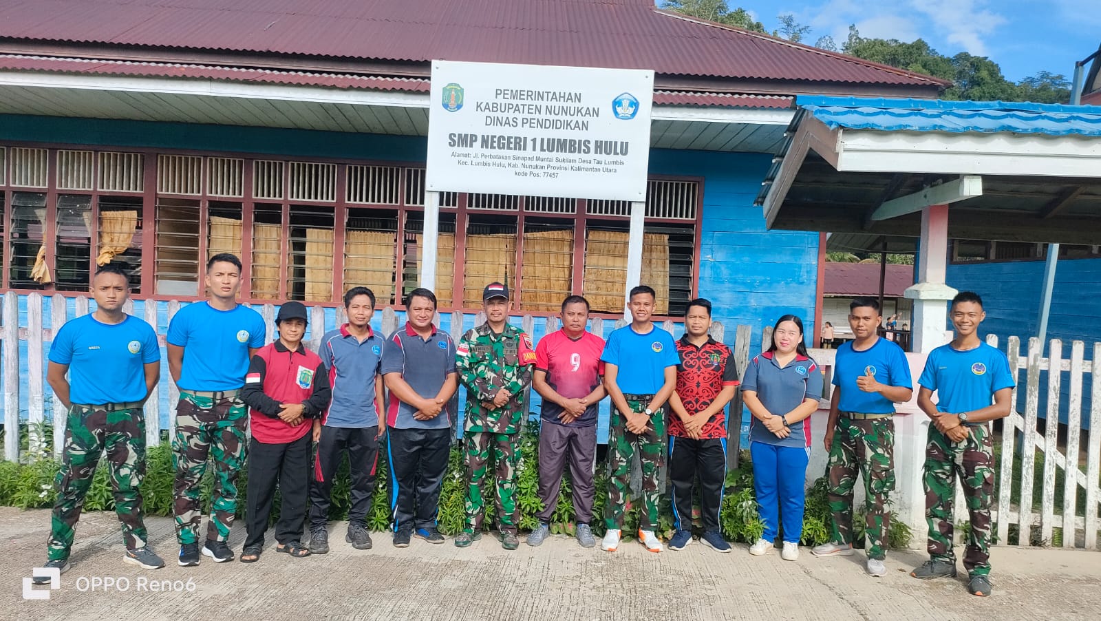 Kunjungan Pemerintah Kecamatan Lumbis Hulu dan Pos Pamtas Arhanud 8