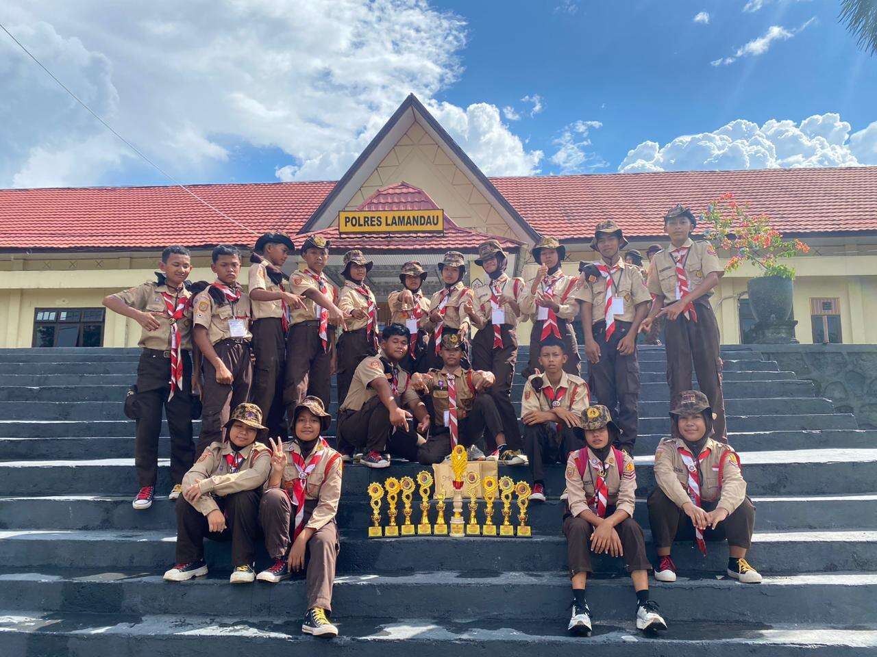 Semangat Tak Padam, SMPN 1 Sematu Jaya Pulang dengan 9 Piala di Lokabhara VII