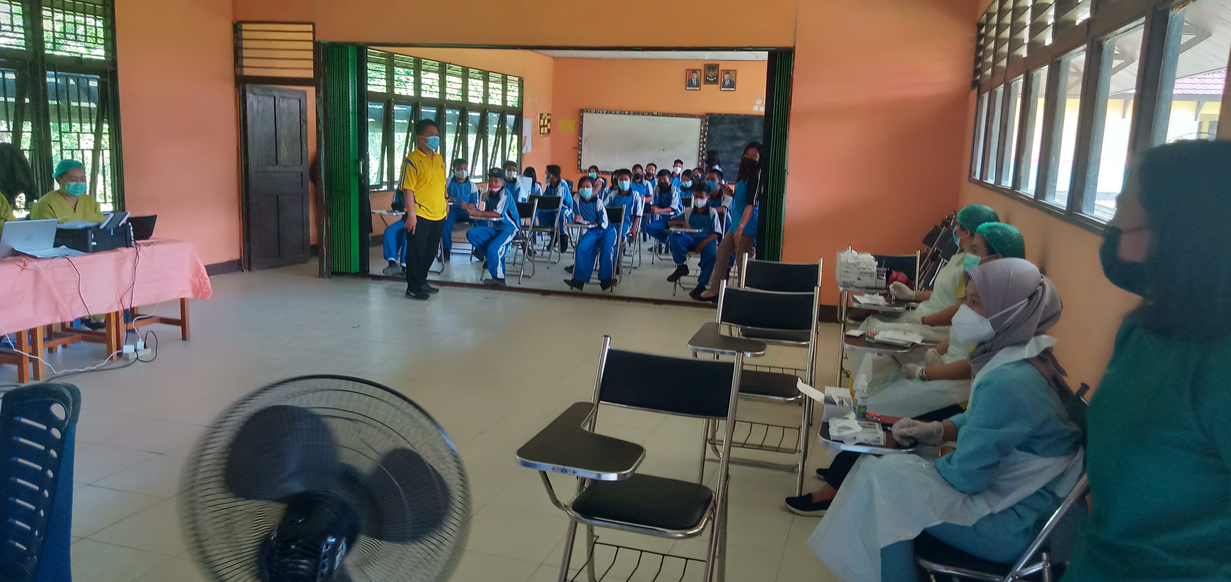 Kegiatan Vaksin Dosis 1 Bagi Siswa SMPN 1 Sungai Betung