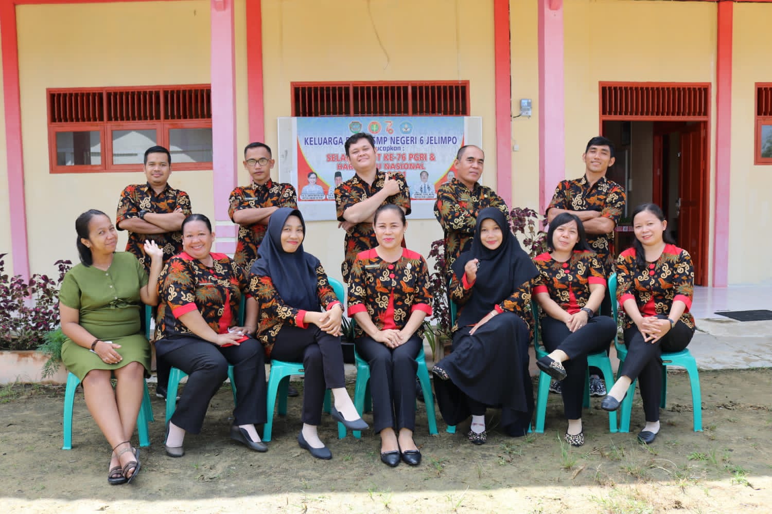 Sesi Foto Bersama Kelas IX Tahun Ajaran 2021-2022