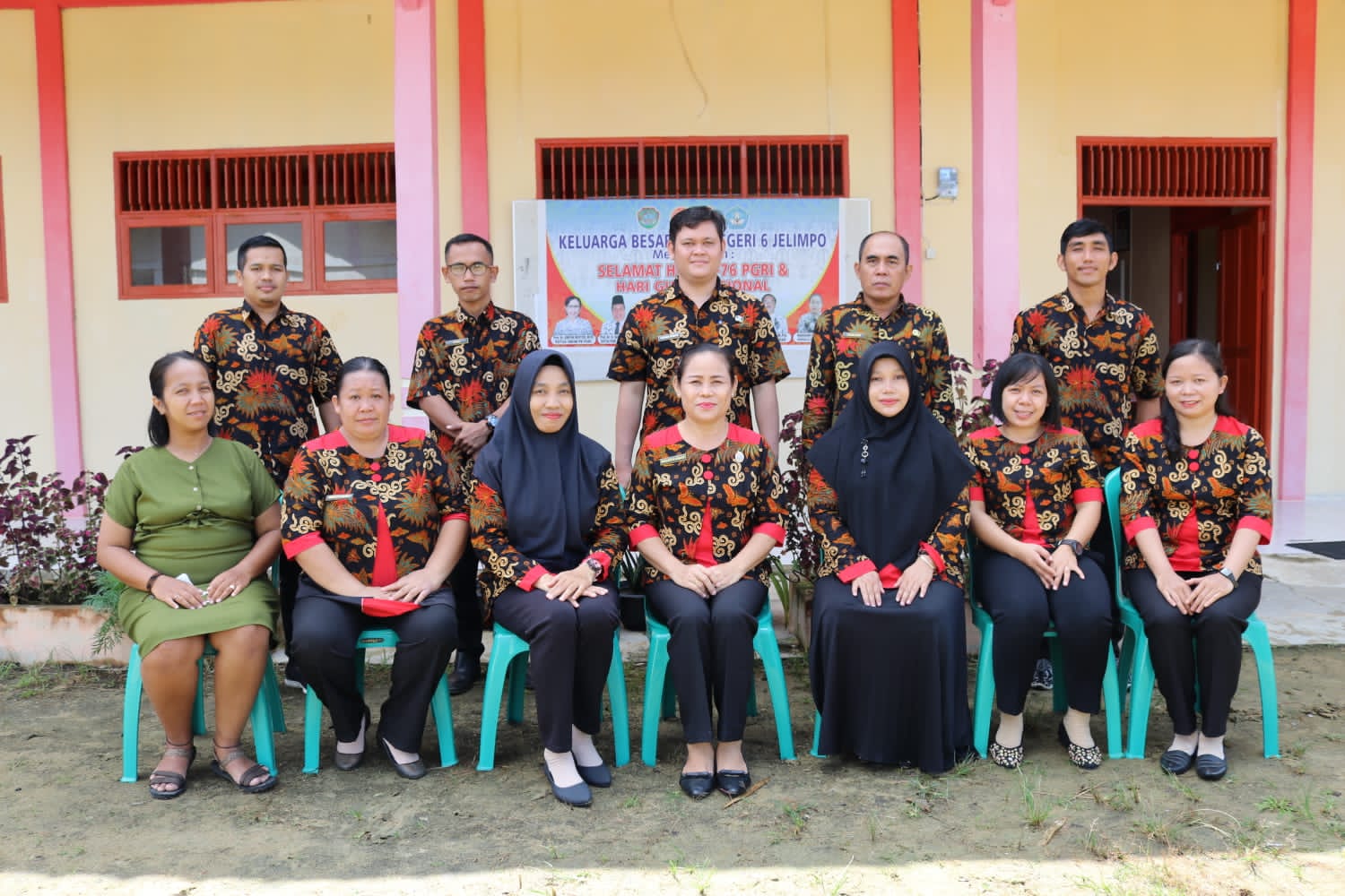 Sesi Foto Bersama Kelas IX Tahun Ajaran 2021-2022