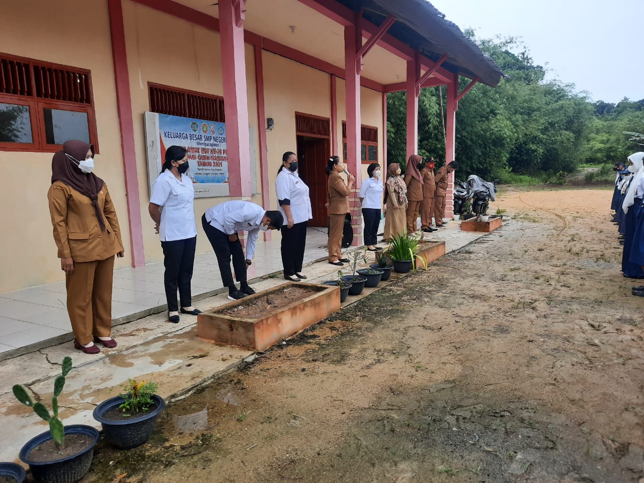 Apel dan Halal Bihalal SMPN 6 Jelimpo