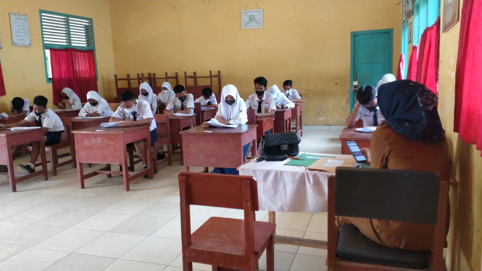 Ujian Sekolah SMP NEGERI 7 LUBUKLINGGAU