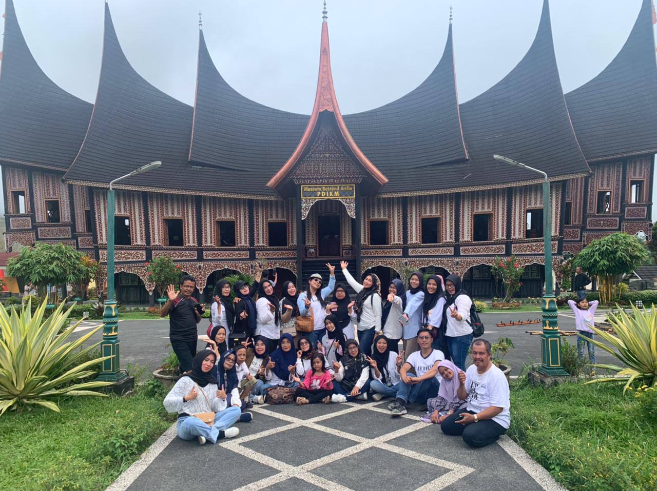 FAMILY GATHERING to Padang