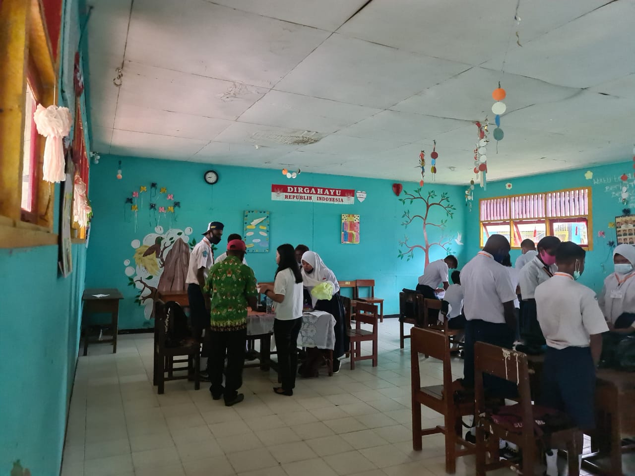 Ujian Sekolah Hari Ke-1 Kelas 9