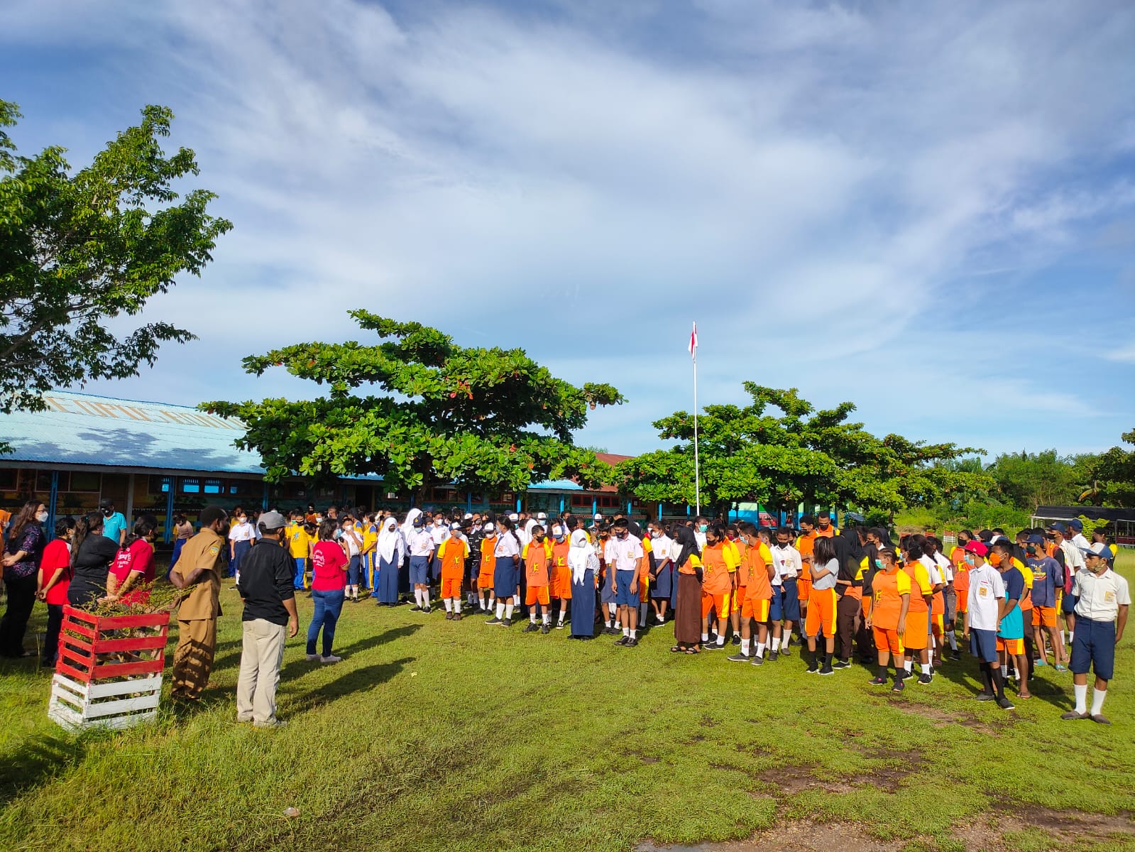 Kegiatan SMP Negeri Buti Merauke : Senin, 17 Januari 2022
