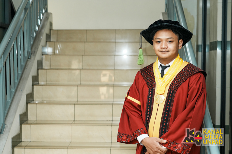 Dava Adila Syuaib Lulus Sarjana Kedokteran Termuda UNPAD di Usia 19 Tahun