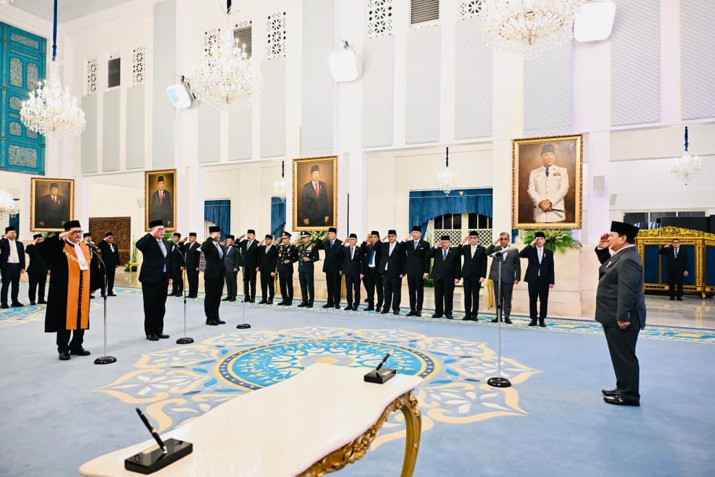 Arif Satria dan Amarulla Octavian Dilantik Presiden sebagai Kepala dan Wakil Kepala BRIN