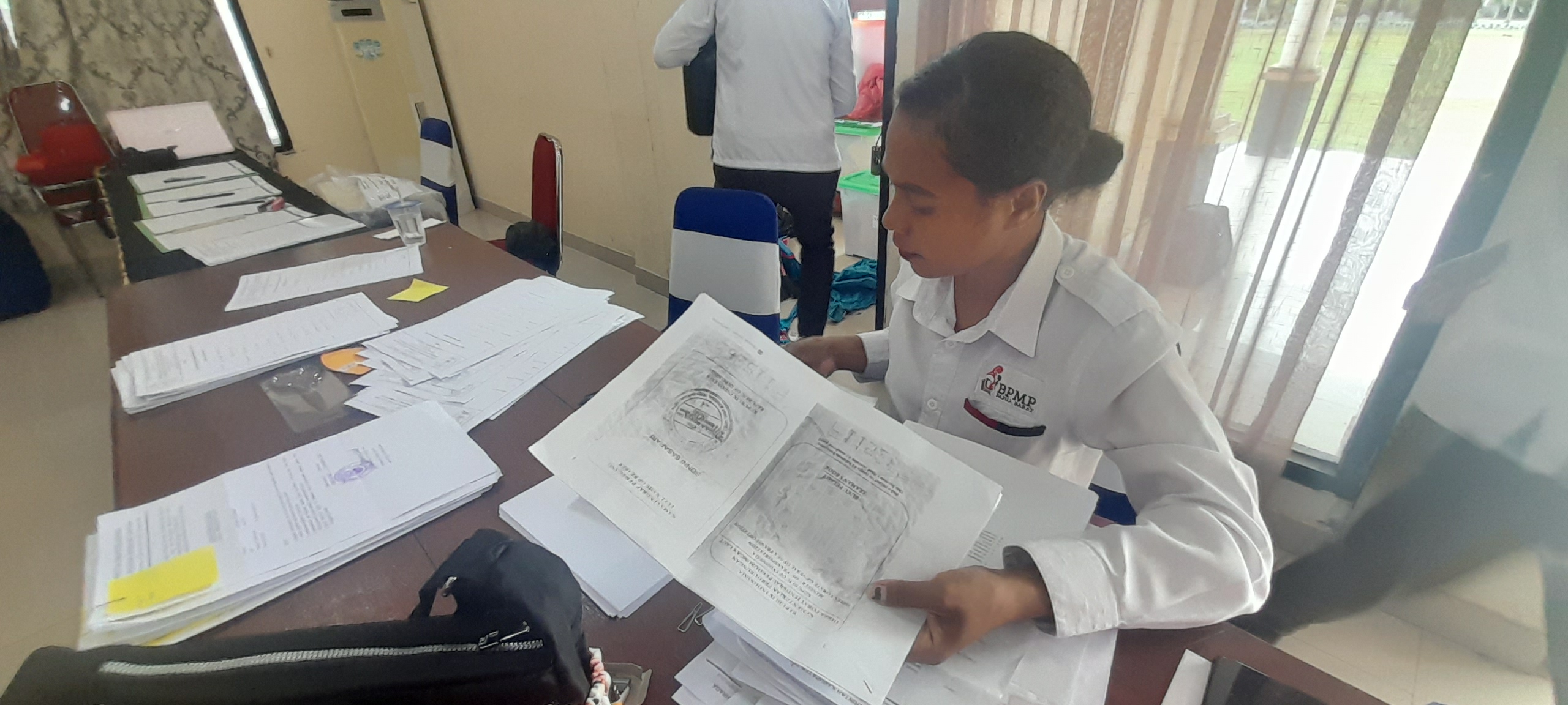 Membanggakan! Dari Balik Keterbatasan, Anak Pengemudi Ojol Ini Raih Gelar Cumlaude di UNDIP