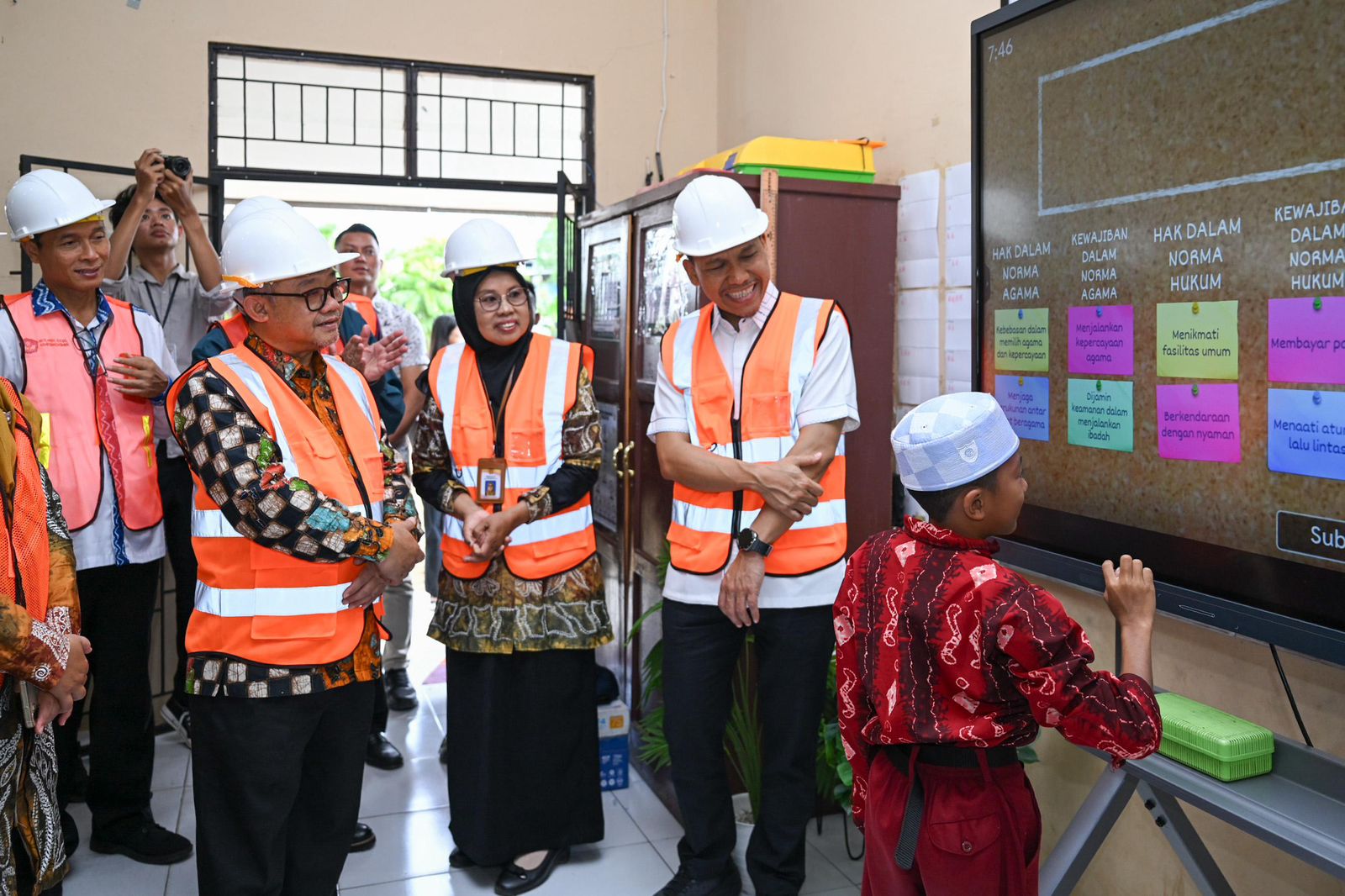 Revitalisasi Sekolah dan IFP Dorong Guru dan Murid Kreatif di Ruang Kelas