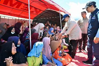 Di Bawah Jembatan Tamiang: Melihat Langsung Luka, Presoden Membawa Janji Pemulihan