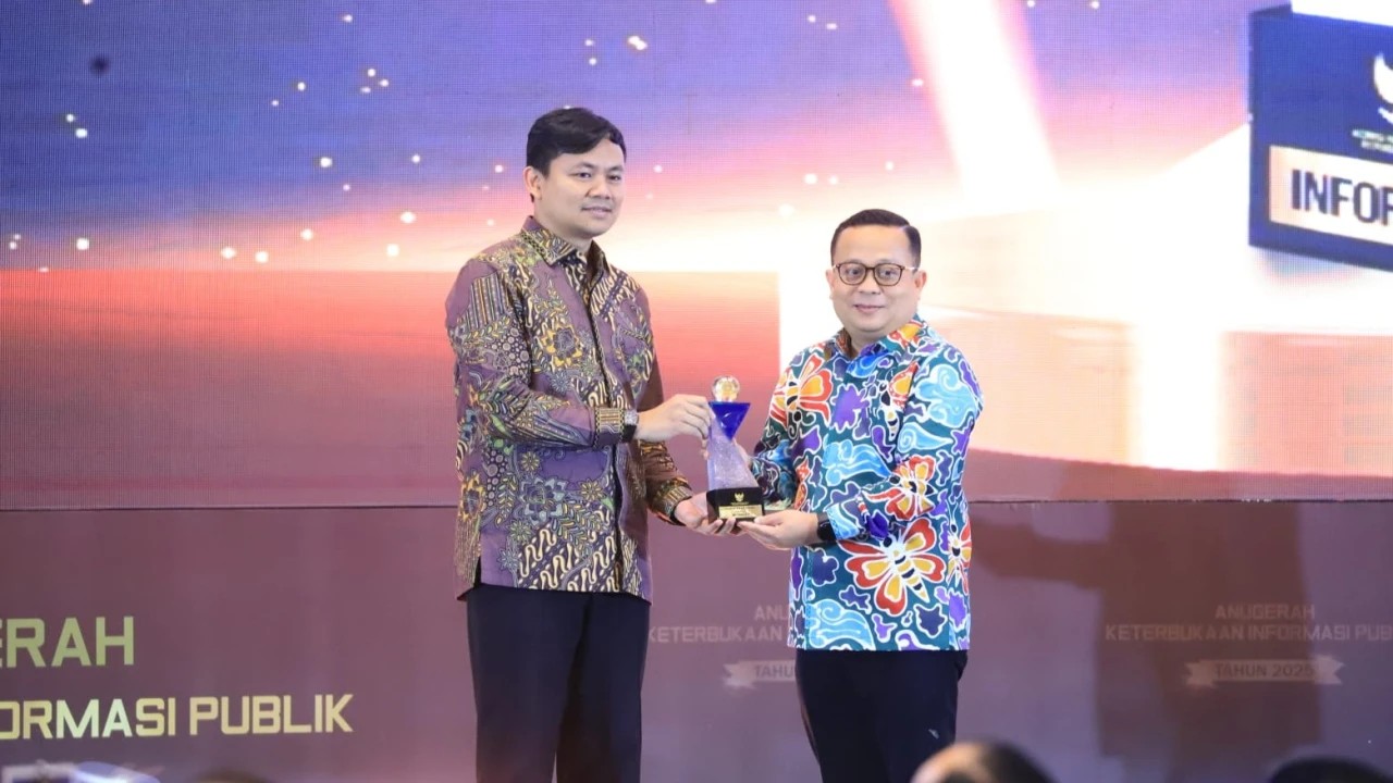 11 PTKIN Raih Anugerah Badan Publik Informatif 2025